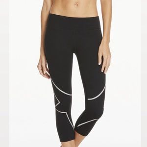 Fabletics star crop leggings
